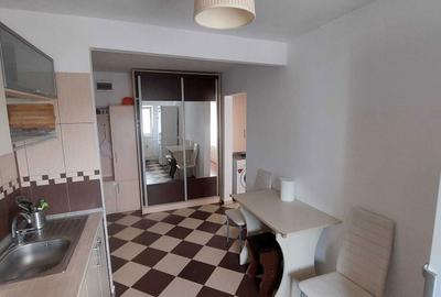 Apartament cu 2 camere decomandat în Gorjului