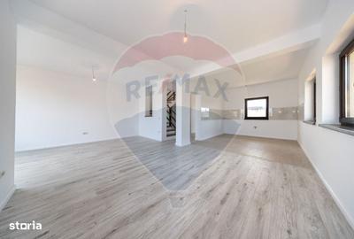 Casă cu 4 camere în Centură - 1