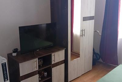 Garsonieră decomandată în Traian - 2