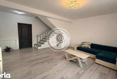 Casă cu 4 camere cu Teren 200 Mp în Tractorul - 15