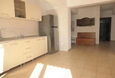 Apartament cu 3 camere decomandat în Central - 8