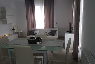 Apartament cu 3 camere decomandat, mobilat în Gheorgheni
