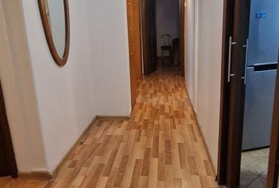 Apartament cu 3 camere decomandat în Inel II - 11