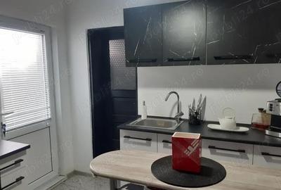 Vanzare Casa caramida, suprafata este de 200.mp., mobilata si utilata str. Grivitei - Pictor T Aman - 14