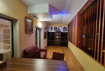 Penthouse cu 5 camere decomandat, mobilat în Central - 8