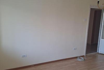 Apartament cu 3 camere decomandat în Central - 1