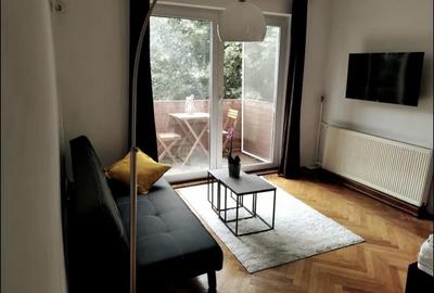 Decomandat, mobilat si utilat in Complexul Studentesc - 2