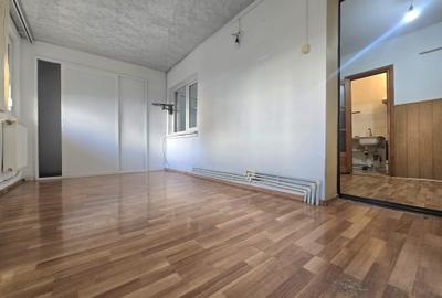 Apartament cu 2 camere decomandat în Calarași 4 - 7