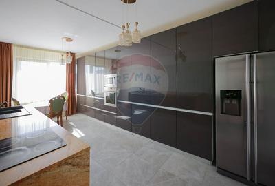 De inchiriat Casa/Pensiune in zona Nufarul - 23