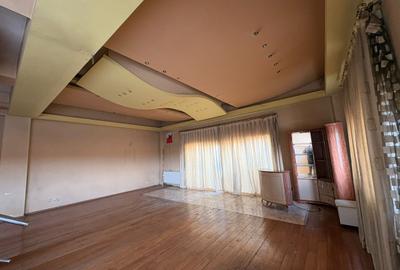 Casă cu 1 camere cu Teren 1100 Mp în Central - 2