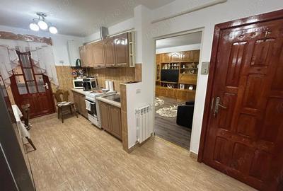 Apartament 2 camere, decomandat - Cugir - 3