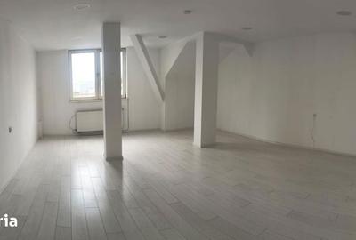 Spațiu comercial, de 71.44 mp, în Central