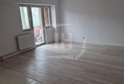 Apartament cu 3 camere semidecomandat în Baciu - 1