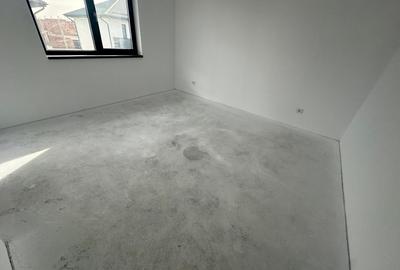 Casă individuală cu 4 camere cu Canalizare în Central - 11