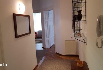 Apartament cu 3 camere în Sub Arini - 11