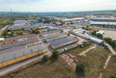 De vanzare Spatiu industrial de 10 129 mp Soseaua Borsului - 31