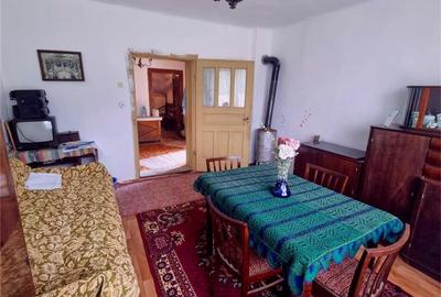 Casa de vanzare cu 3 camere in Jibert judetul Brasov - 8