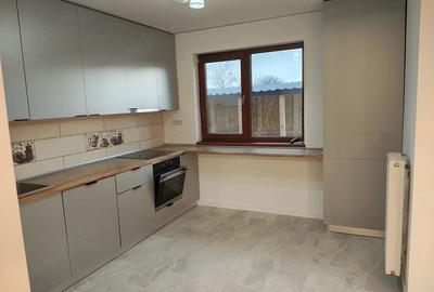 Casă cu 2 camere cu Teren 400 Mp în Central - 10