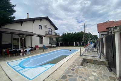 Casă individuală cu 6 camere cu Canalizare în Iancu Nicolae