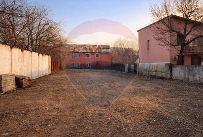 Teren intravilan de 2034 mp, în Militari - 2