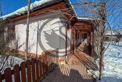 Casă individuală cu 4 camere cu Canalizare în Periferie - 1