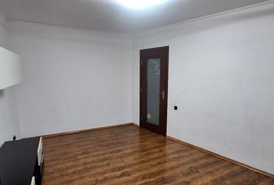 Apartament cu 3 camere decomandat în Central - 11
