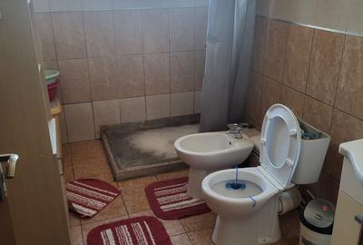 Apartament cu 3 camere semidecomandat în Florești - 3