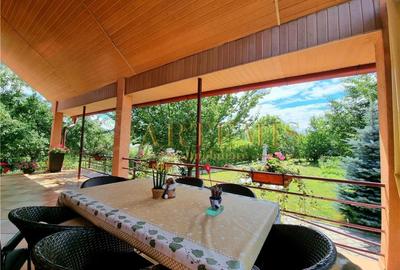 Casa individuala, 6 camere, 300 mp., teren 1150 mp., zona Libertatii. - 9