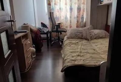 Apartament cu 3 camere decomandat în Central - 1