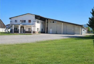 Spațiu comercial, de 2,400 mp, în Prejmer - 2