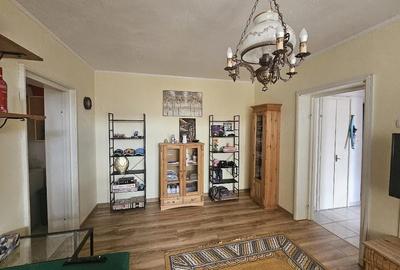 Apartament cu 3 camere semidecomandat în Craiovei - 8