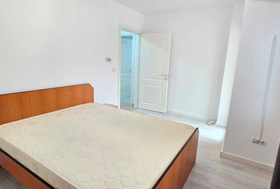 Garsonieră decomandată în Bucium - 9