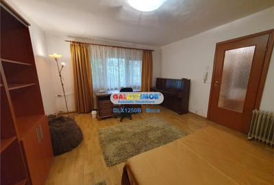 Garsonieră decomandată, mobilată în Decebal - 2