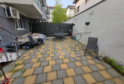 Apartament cu 3 camere semidecomandat, mobilat în 1 Decembrie 1918 - 20