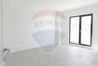 Garsonieră decomandată în Vișani - 17