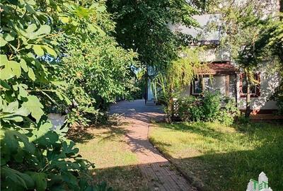 Vila superba,  zona Brancoveanu-Luica, cu 6 camere si teren de 550 de metri - 2