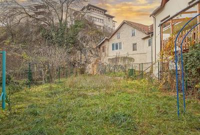 Casă individuală cu 3 camere cu Canalizare în Central - 16