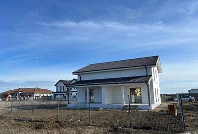 Casă cu 3 camere în Moșnița Nouă - 2