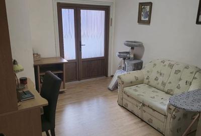 Casă cu 5 camere cu Teren 768 Mp în Central - 10