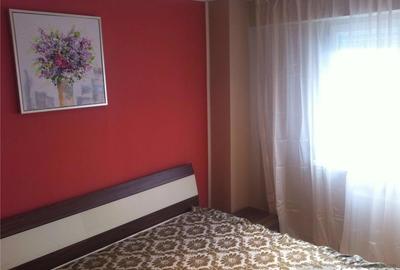 Garsonieră decomandată în Decebal