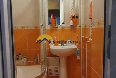 Oltenitei-Iriceanu,apartament 4 camere,bloc reabilitat - 1