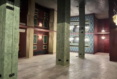 Spațiu comercial, de 211 mp, în Central - 7