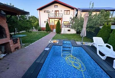 Casă cu 4 camere în Central