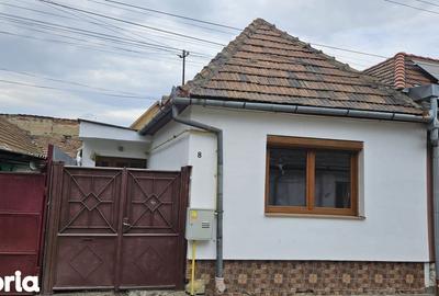 Casă cu 3 camere cu Teren 130 Mp în Central - 20