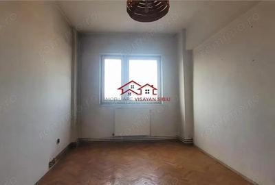 Apartament cu 3 camere decomandat în Calea Dumbrăvii - 7