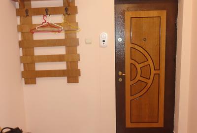 Proaspat zugravita, 40mp, et. 4/8, baie cu geam, complet mobilata si utilata - 11