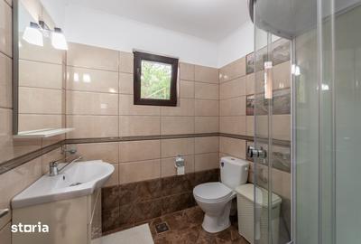 Casă cu 4 camere cu Teren 258 Mp în Central - 2