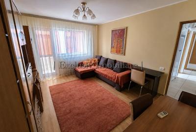 Apartament cu 3 camere semidecomandat în Tomis Nord