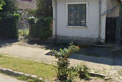 Casă cu 3 camere în Central - 1