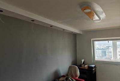 Apartament cu 2 camere decomandat în Griviței